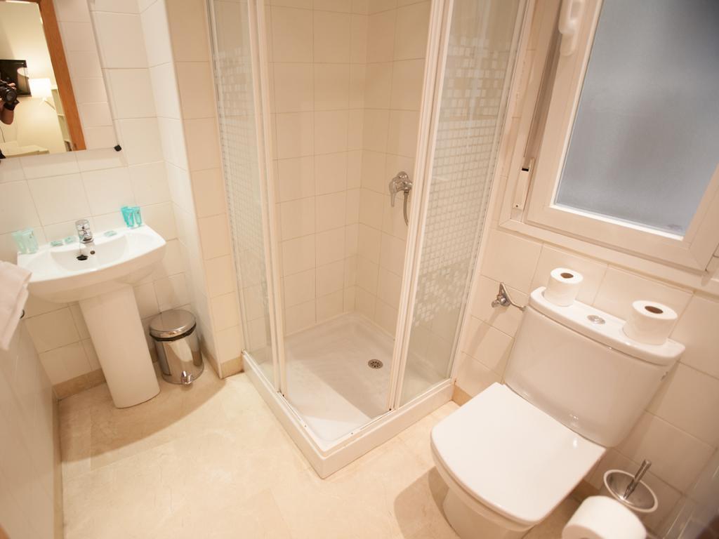 Suites You Mercury Мадрид Номер фото